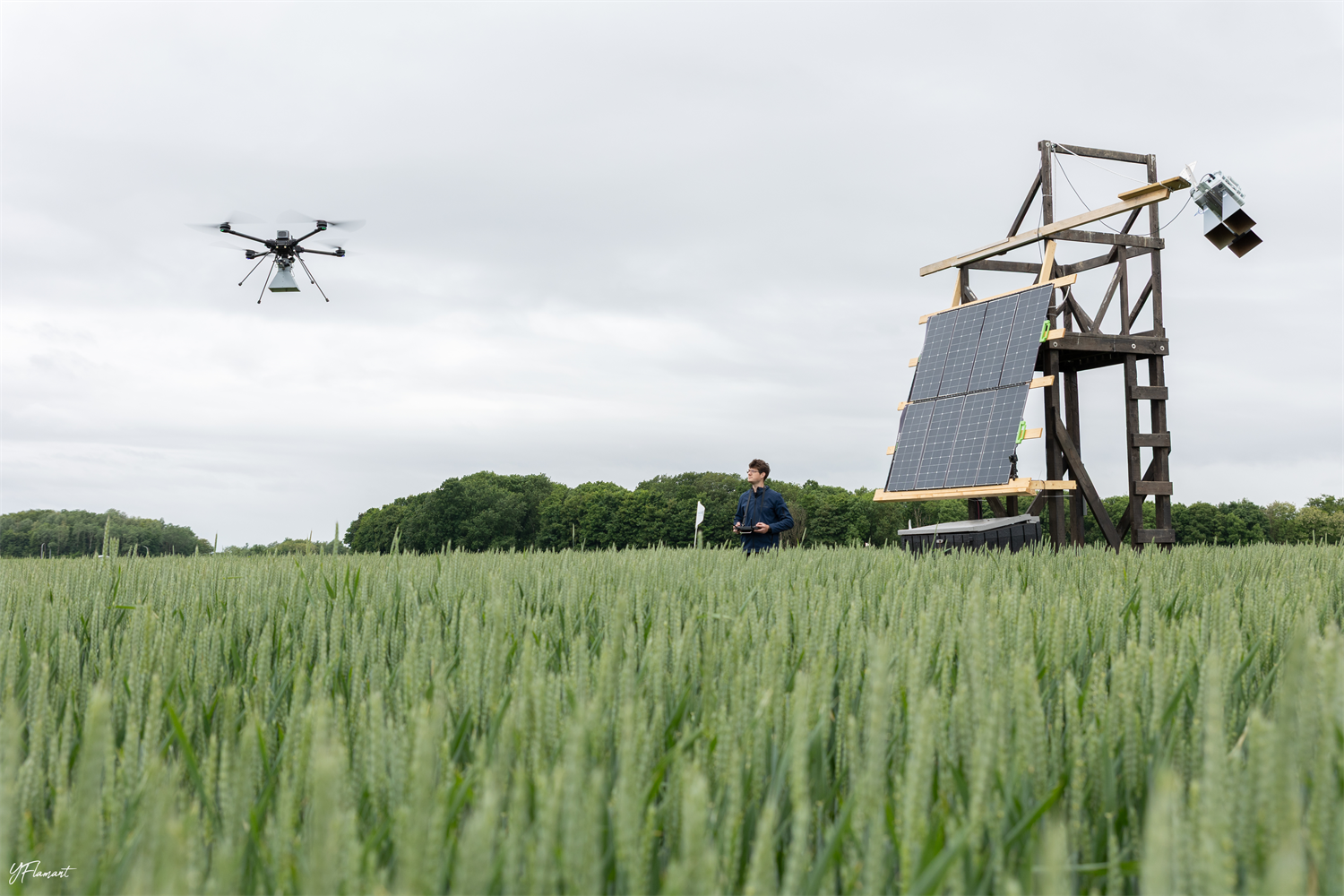 Essais en champ par drone, plateforme FERM de l’UCLouvain